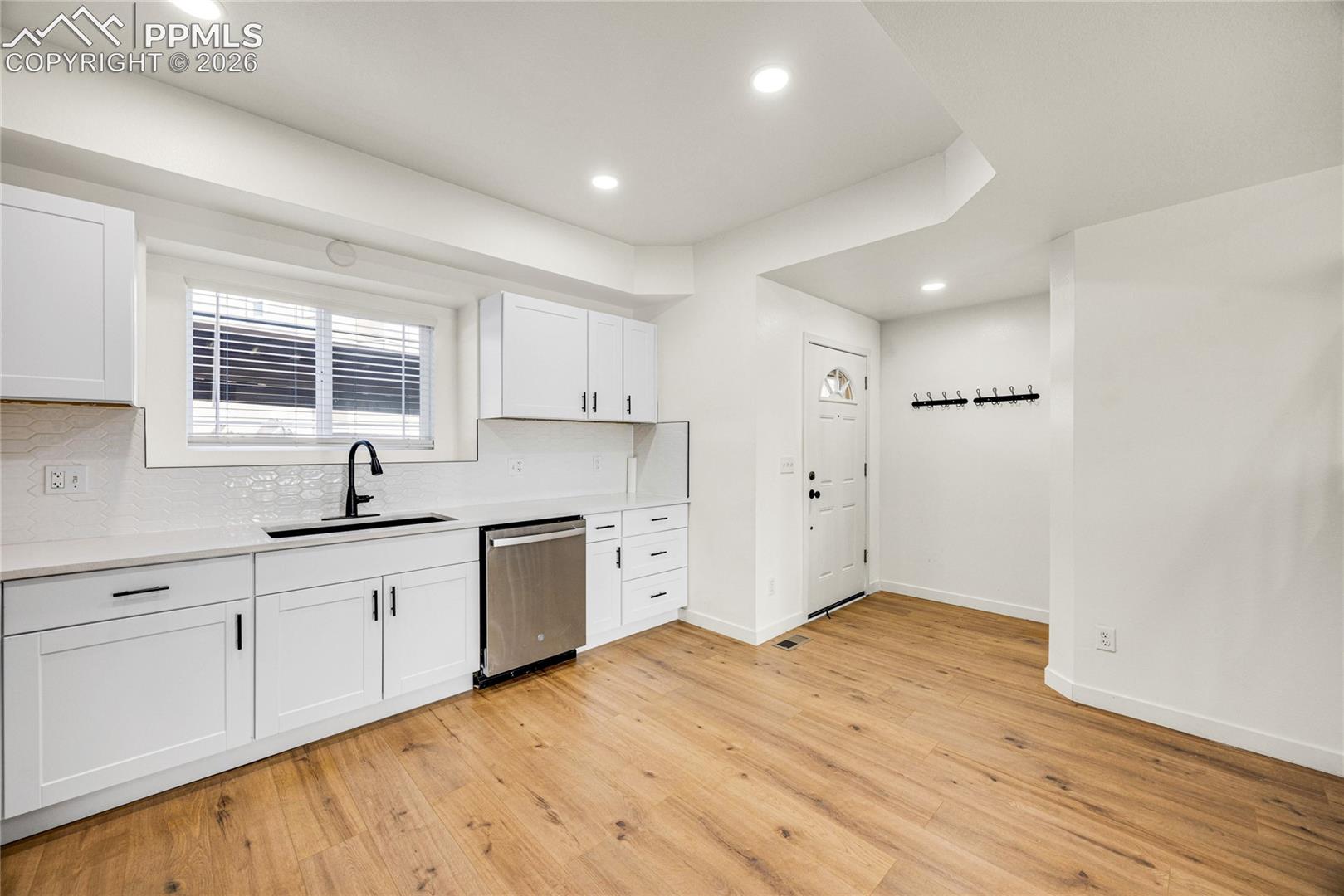 Photo 9 of 1463 Madison Ridge Heights #C, Colorado Springs
