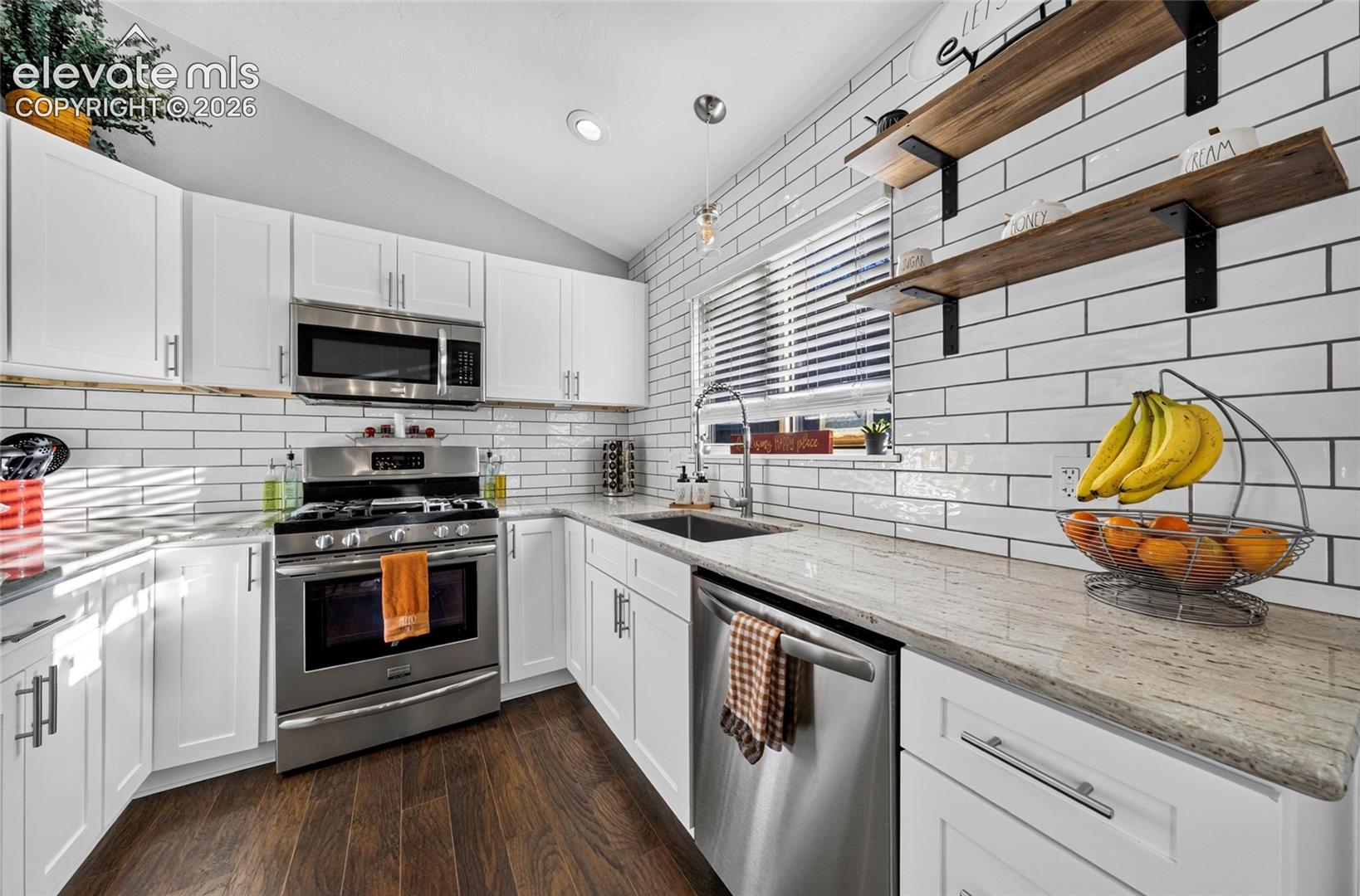 Photo 10 of 3515 Honeyburyl Drive, Colorado Springs