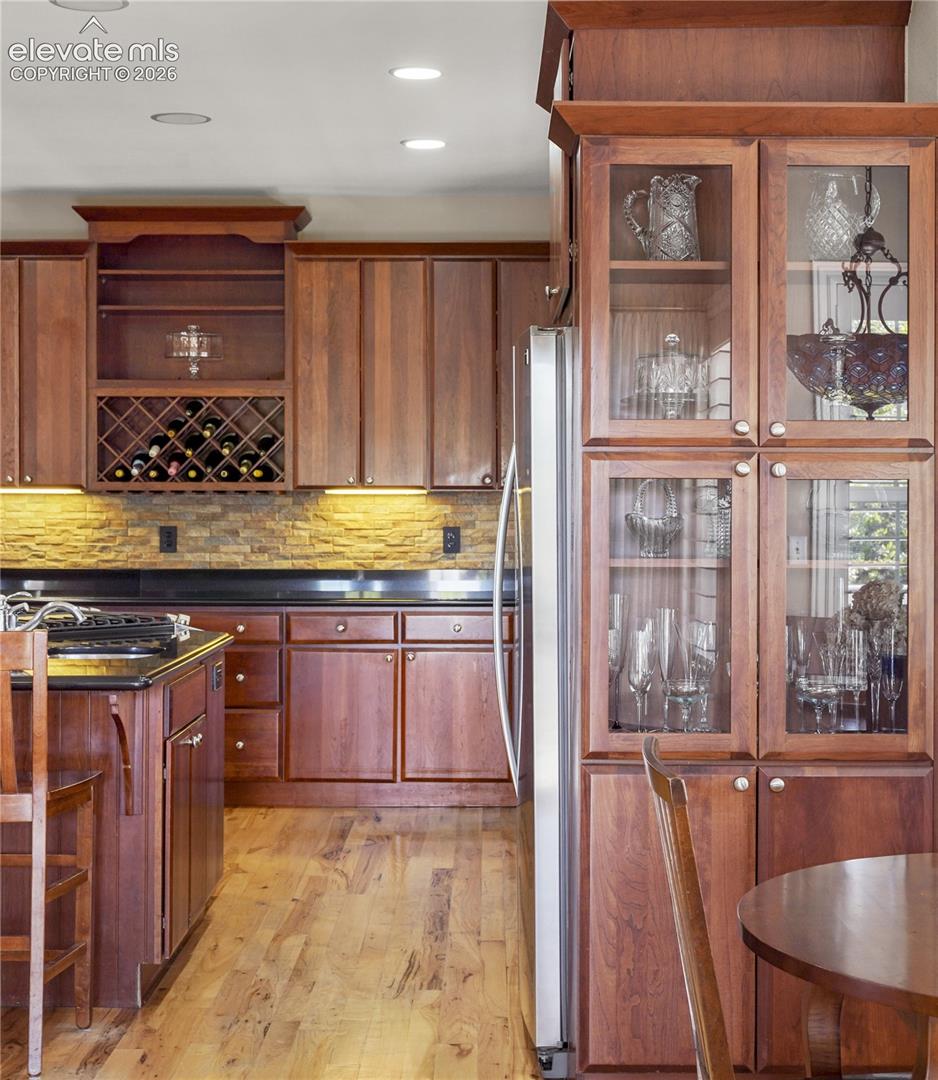 Built in china cabinet near dining bay!