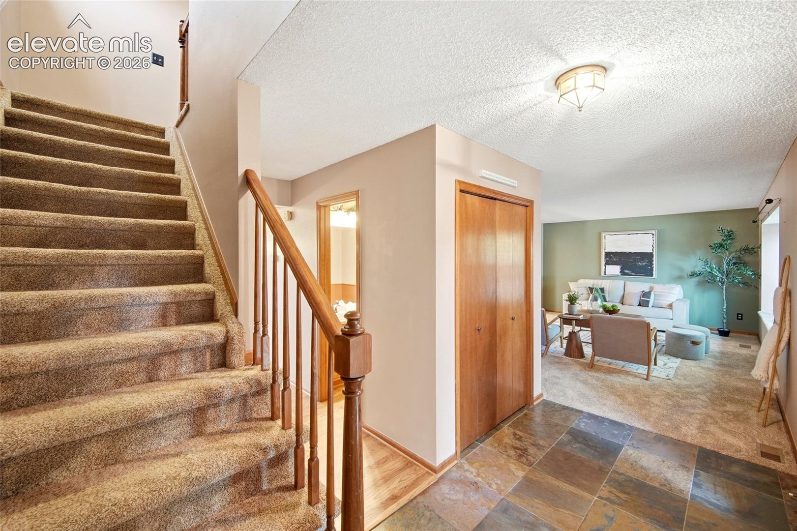 Entry way