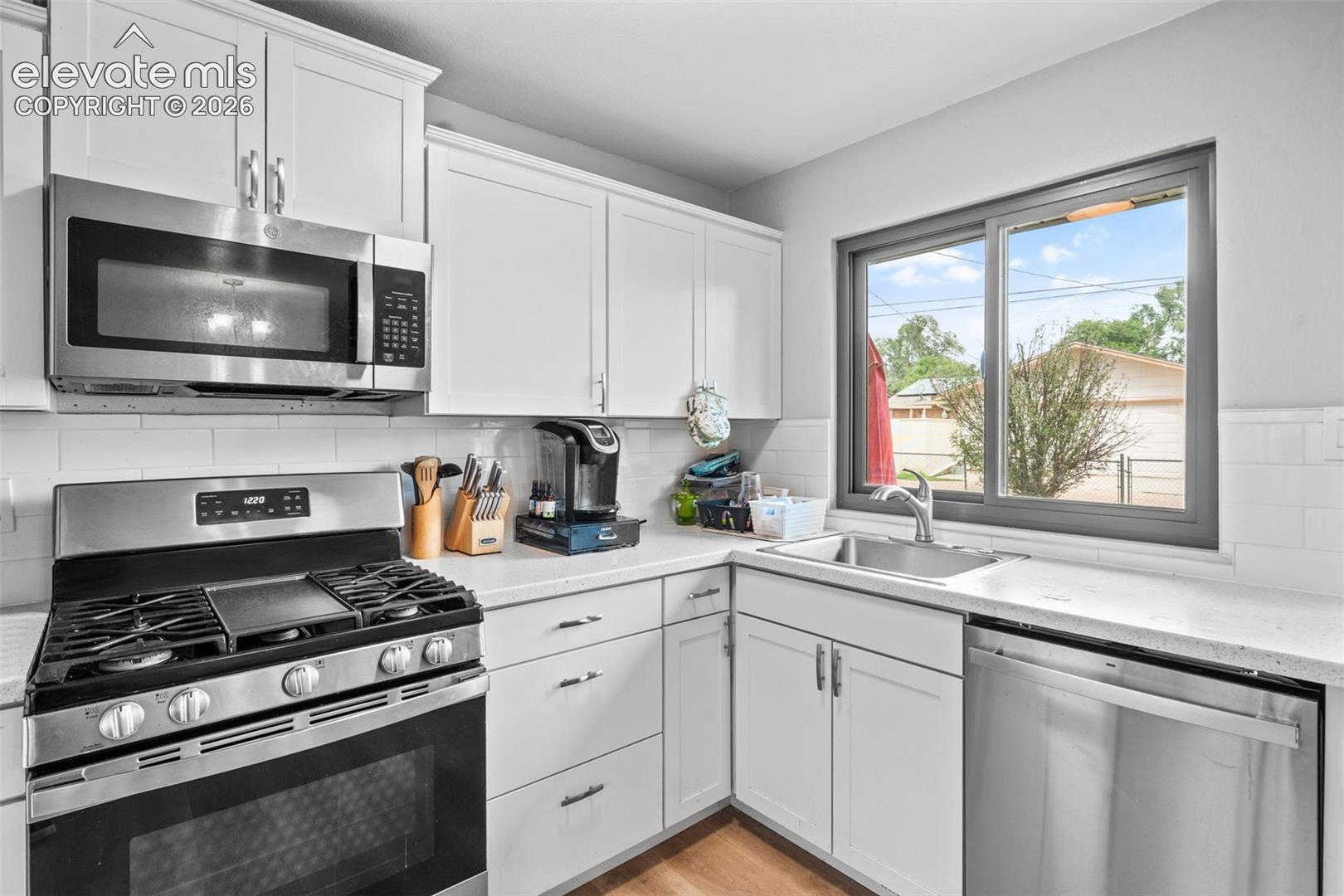 Photo 6 of 2505 Frontier Drive, Colorado Springs