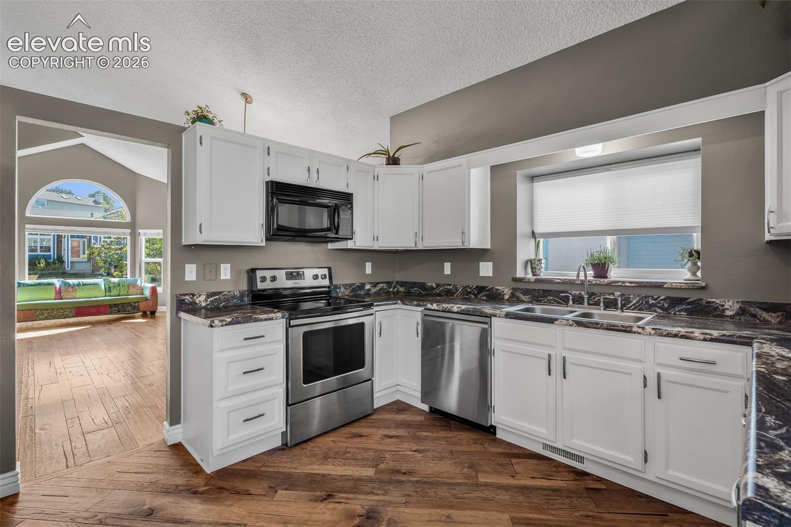 Photo 14 of 7810 Conifer Drive, Colorado Springs