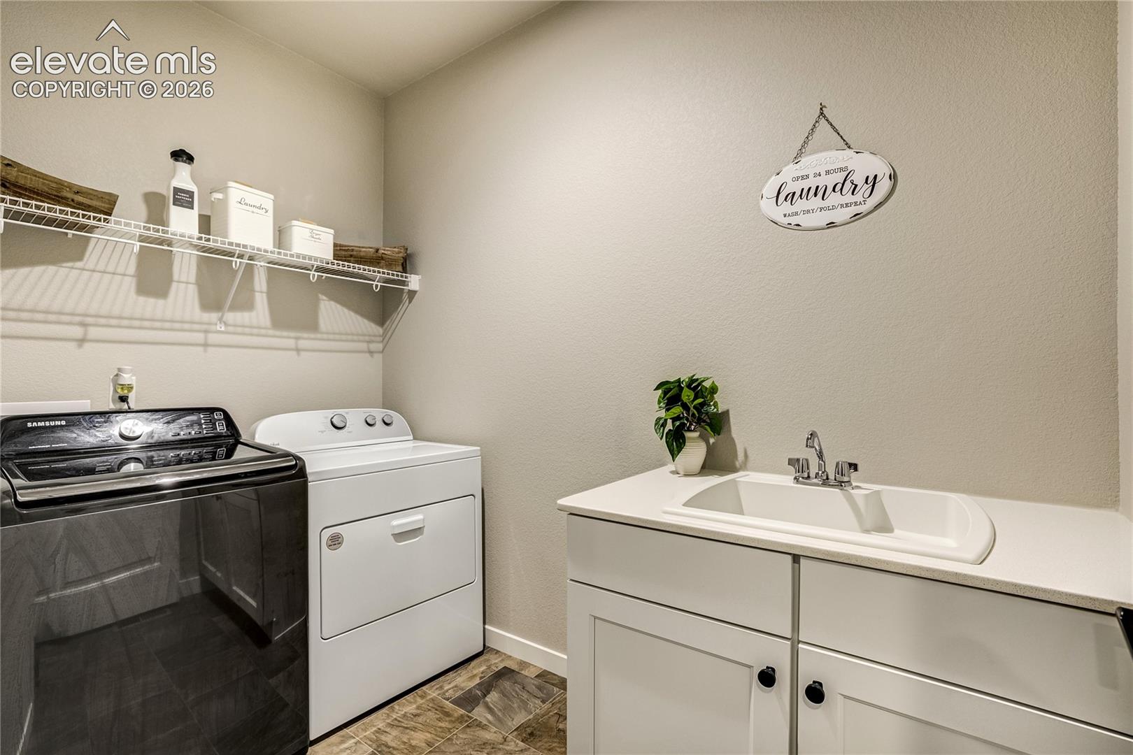 Main Level Laundry | Everyday Convenience ...
A functional and well-designed space that makes daily tasks a little easier.