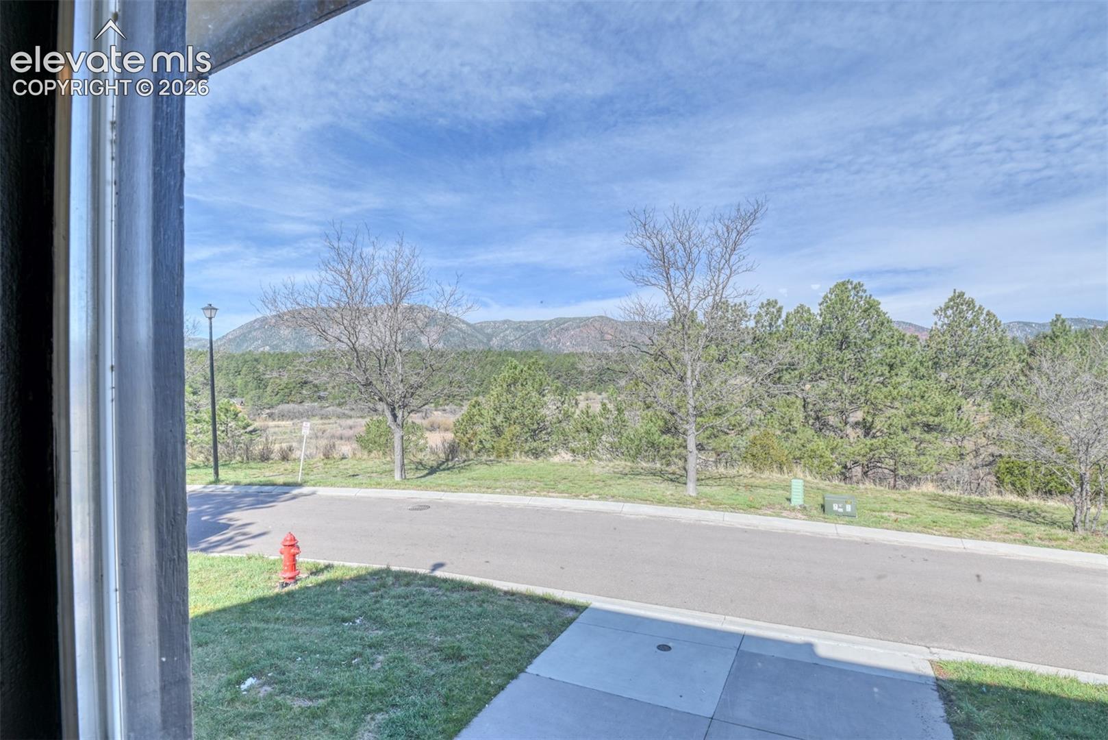 379 Raspberry Ln, Monument, CO 80132