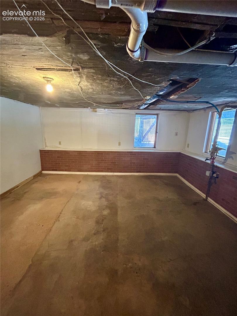 Main House/602: Unfinished basement has windows in the main room, 2nd storage room and a wine cellar