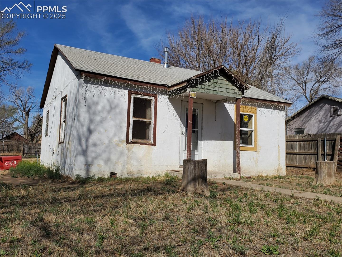 102 S 12th St, Lamar, CO 81052