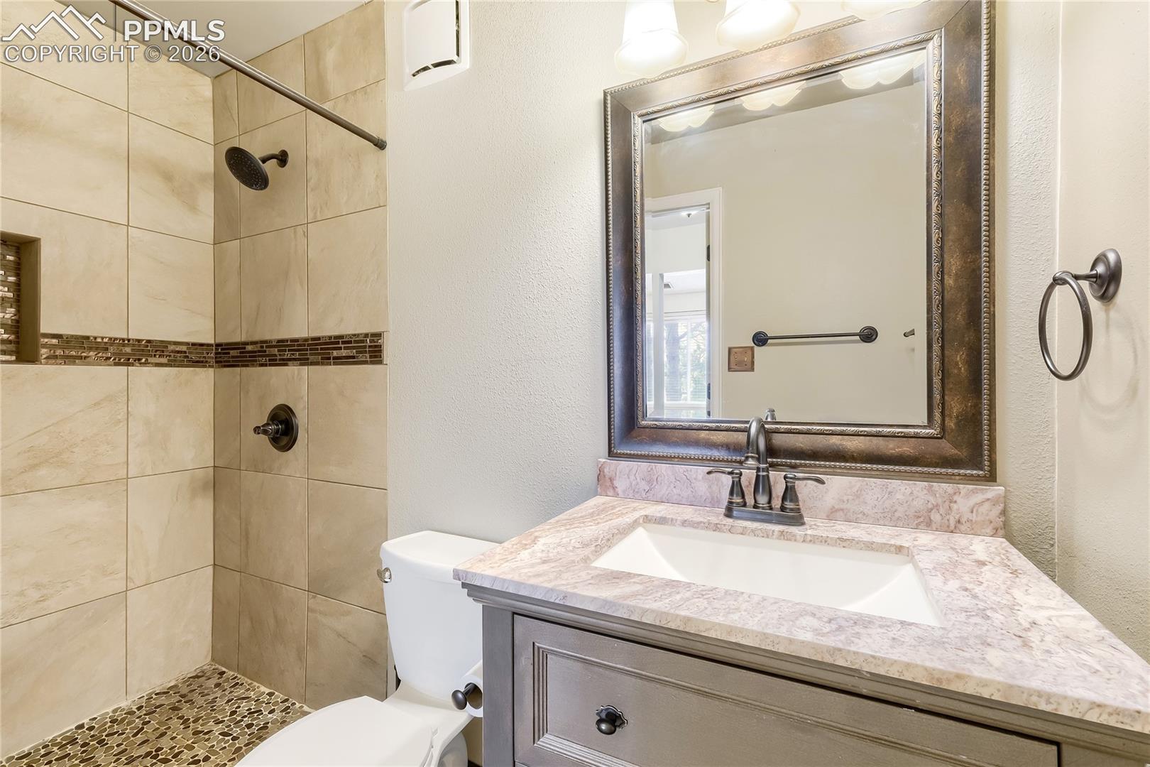 Photo 9 of 3636 Iguana Drive, Colorado Springs