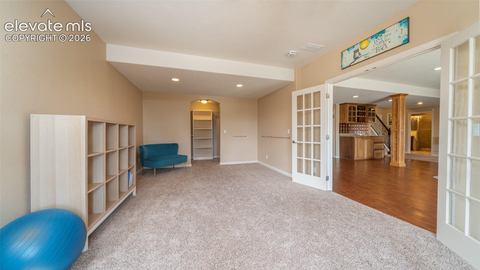 Spacious room, so many options!