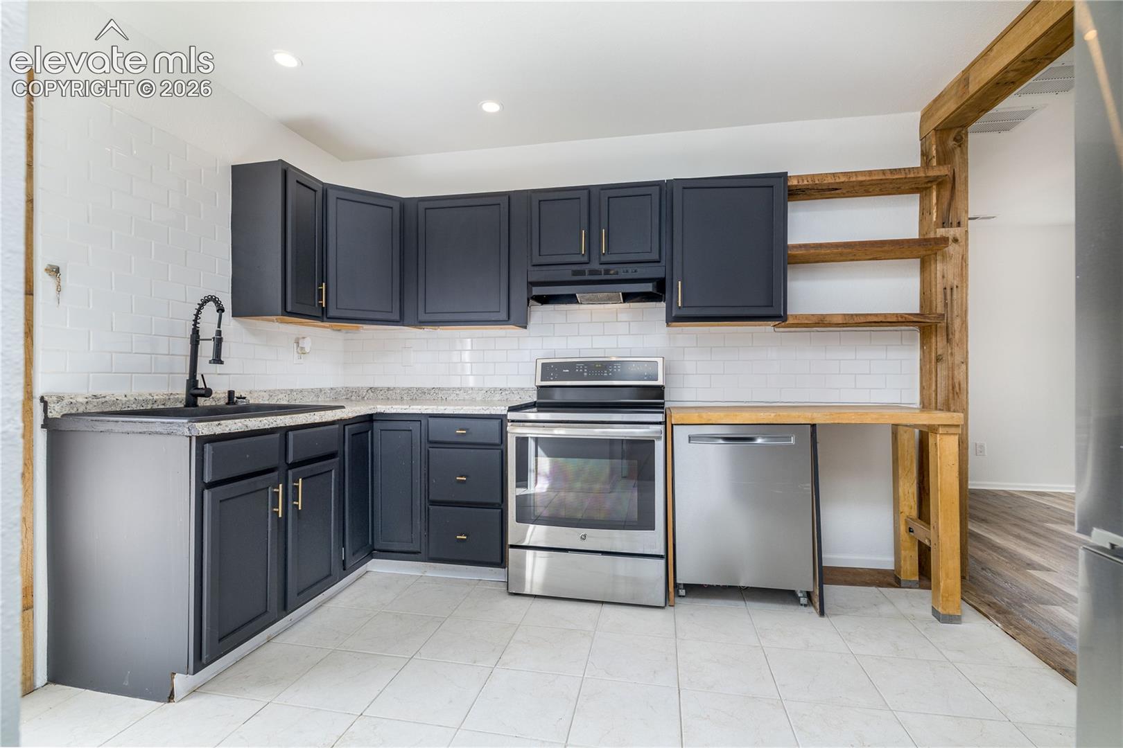 Photo 6 of 207 N Hancock Avenue, Colorado Springs