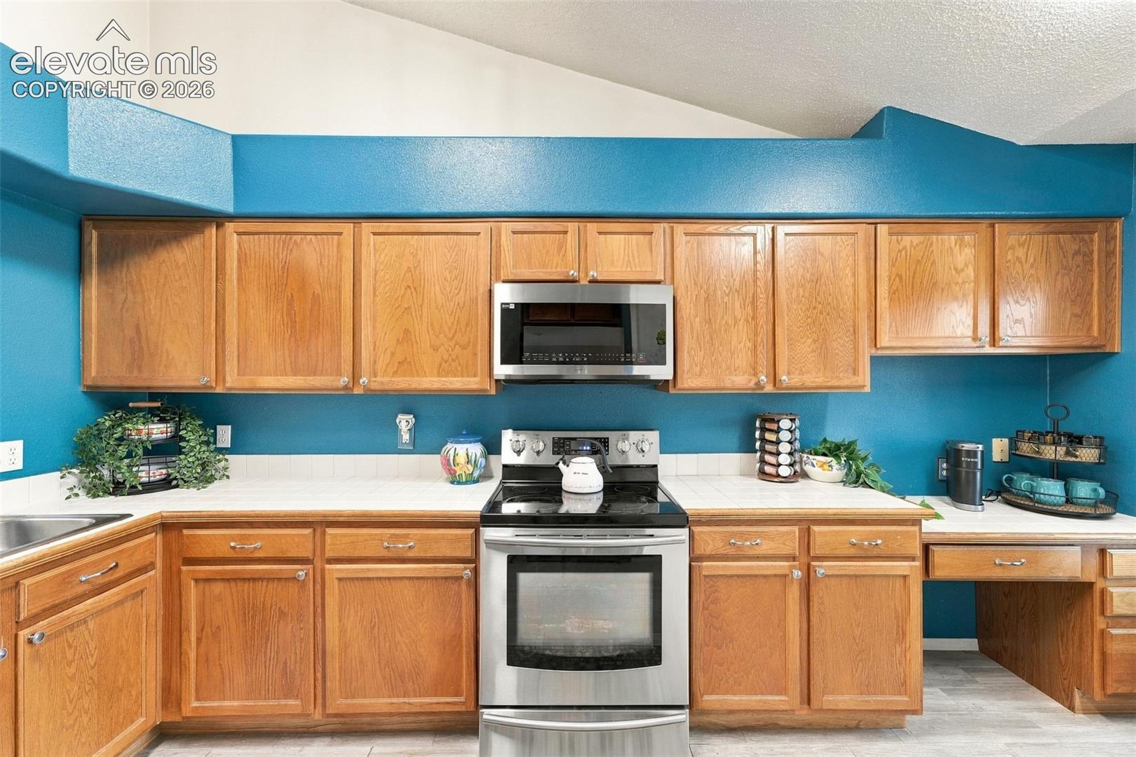 Photo 11 of 8140 Radcliff Drive, Colorado Springs