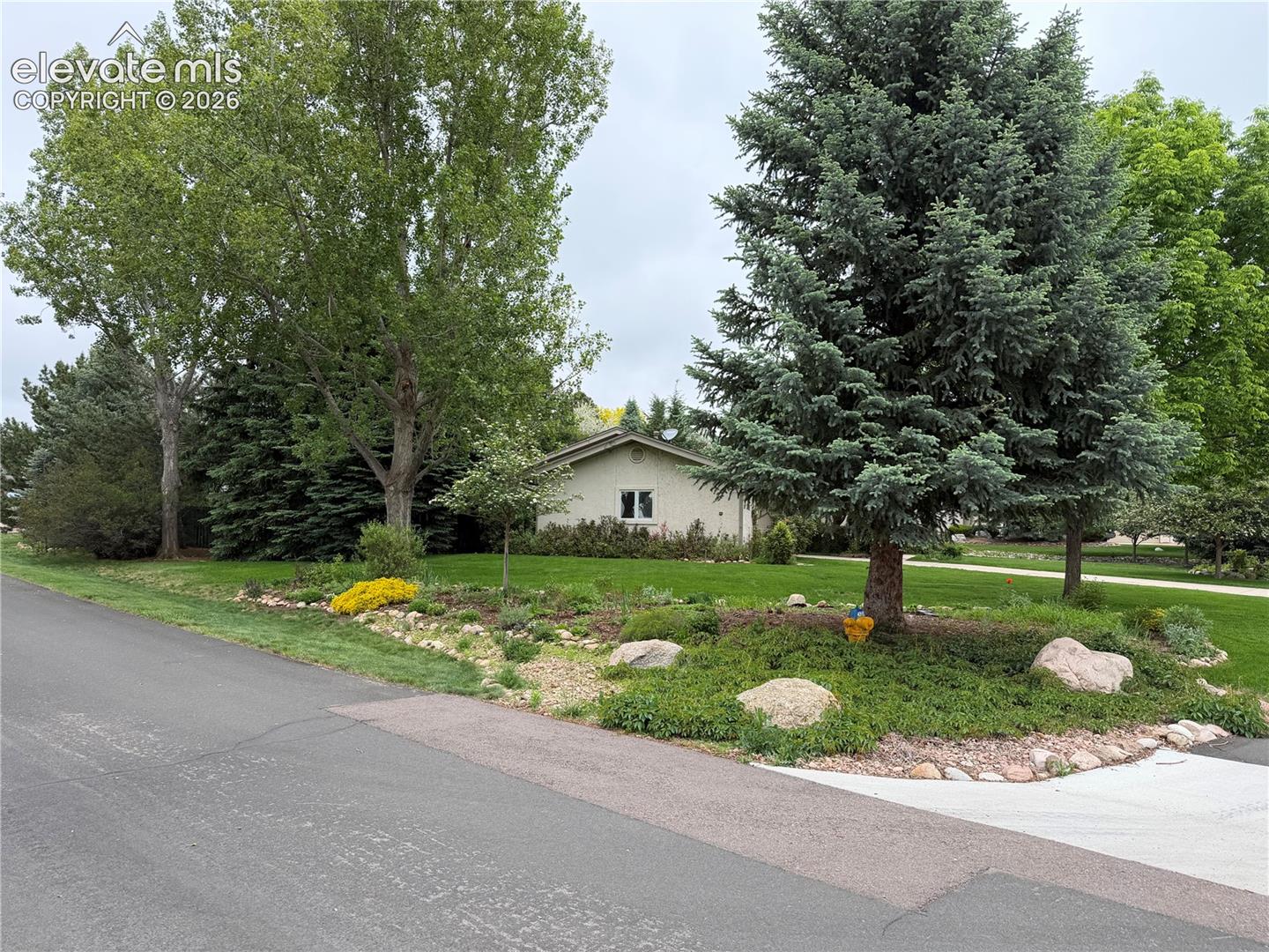 Photo 6 of 3020 Rockbrook Lane, Colorado Springs