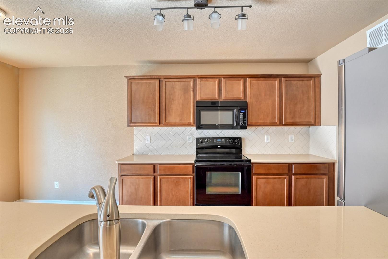 Photo 12 of 3895 Shining Star Drive, Colorado Springs