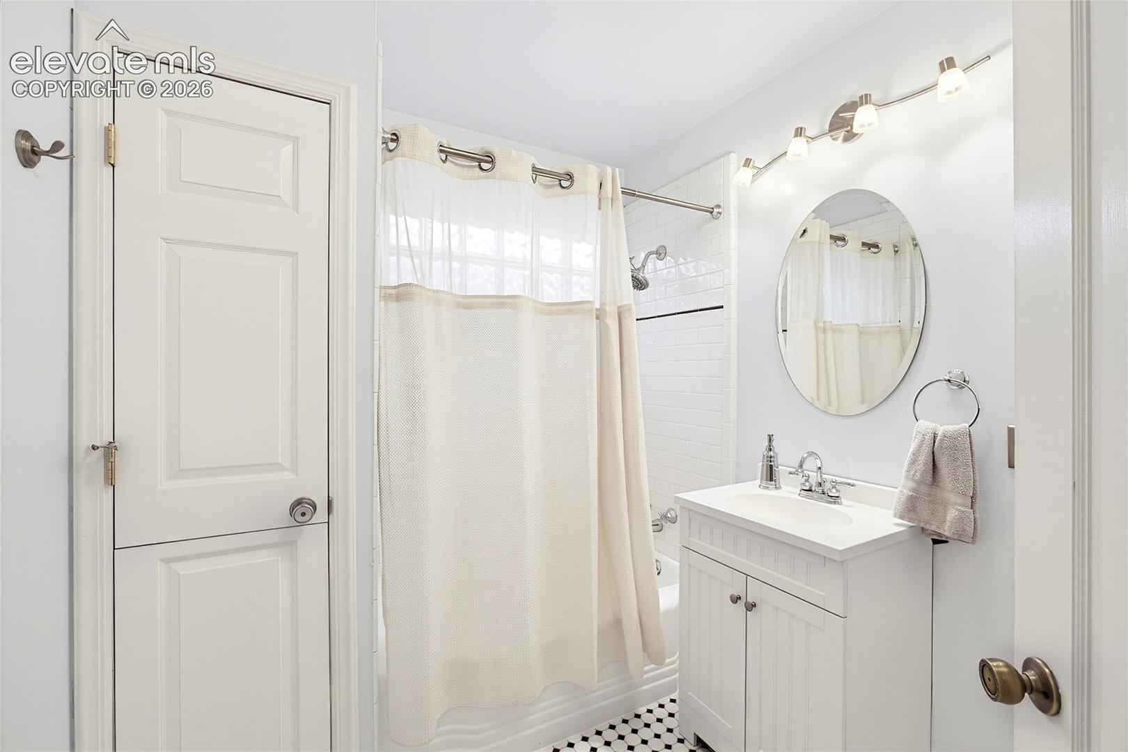 Photo 32 of 2409 N Chelton Road, Colorado Springs