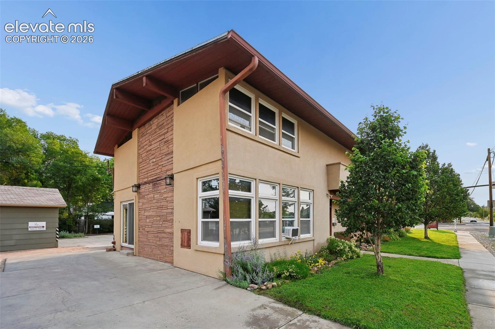 2402 Nevada Ave, Colorado Springs, CO 80907