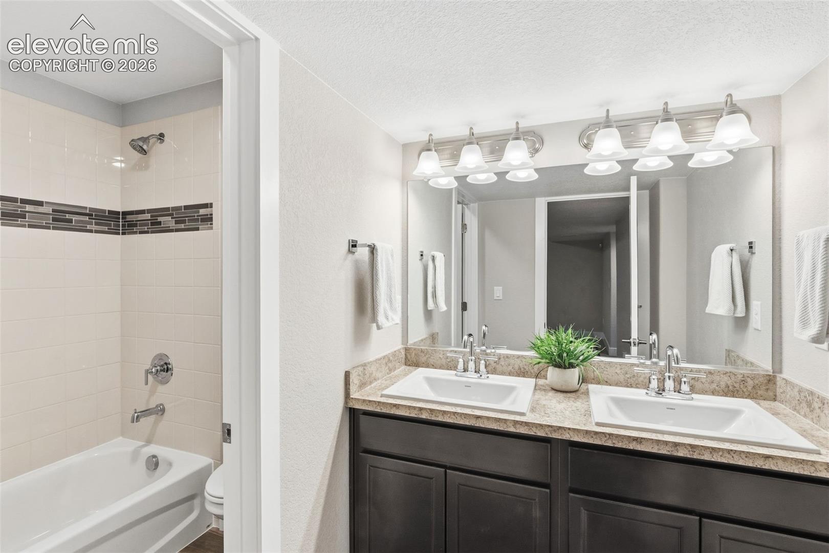 Photo 33 of 9833 Marble Canyon Way, Peyton