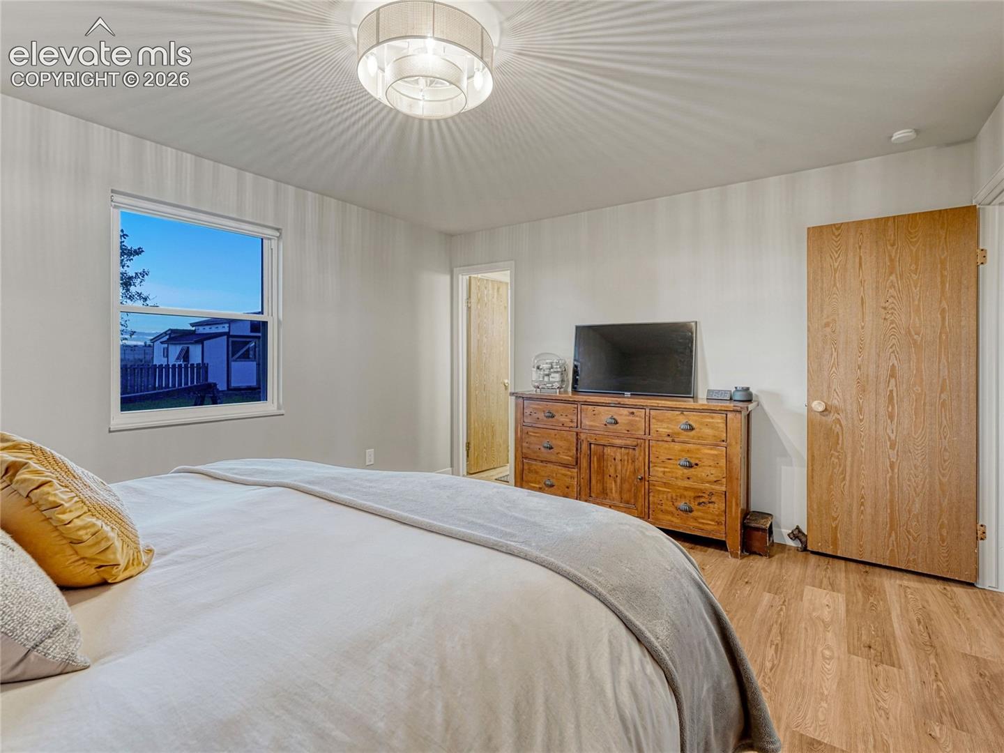 Primary suite