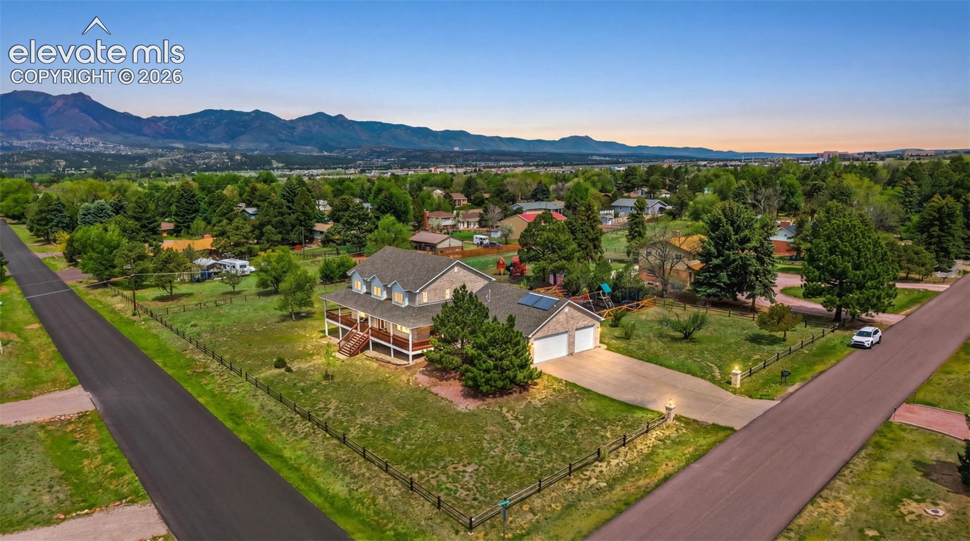 1912 Shrider Rd, Colorado Springs, CO 80920