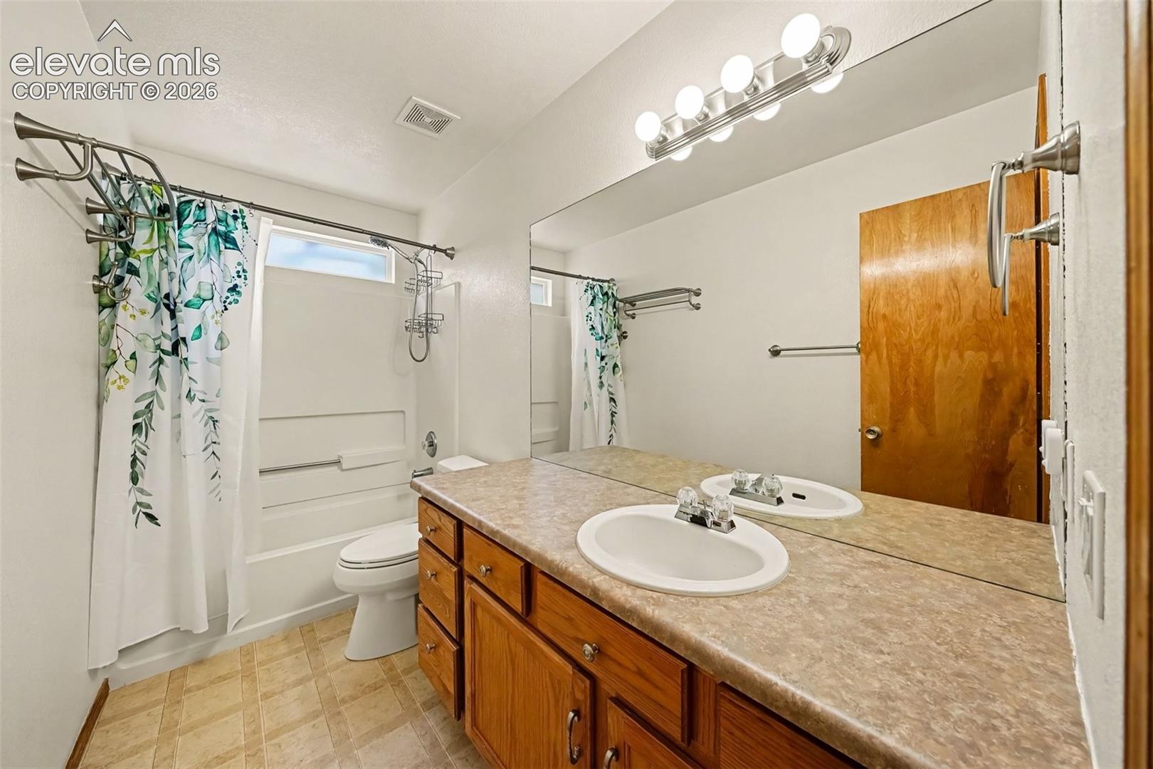 Photo 14 of 4321 Crow Creek Drive, Colorado Springs