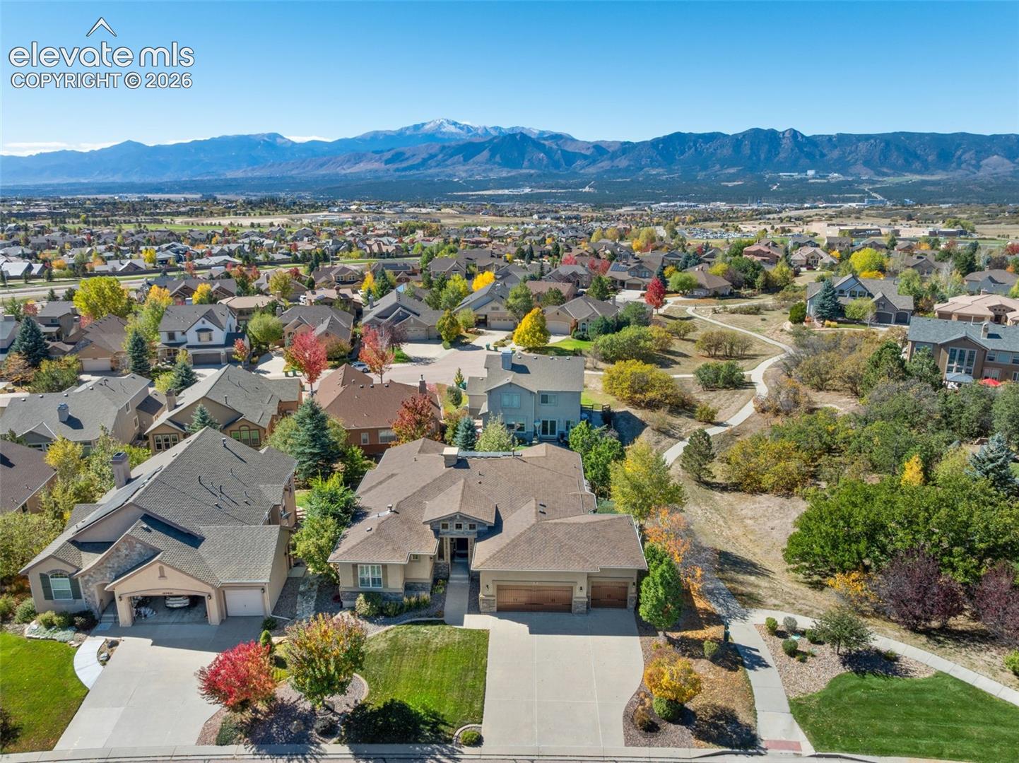 FABUALOUS & CONVENIENT WALKING TRAIL TO NORTH SIDE OF THE PROPERTY