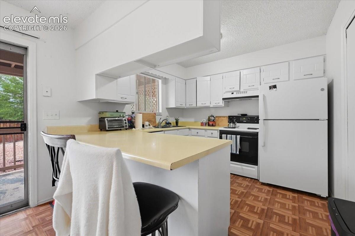 Unit 724 - Kitchen