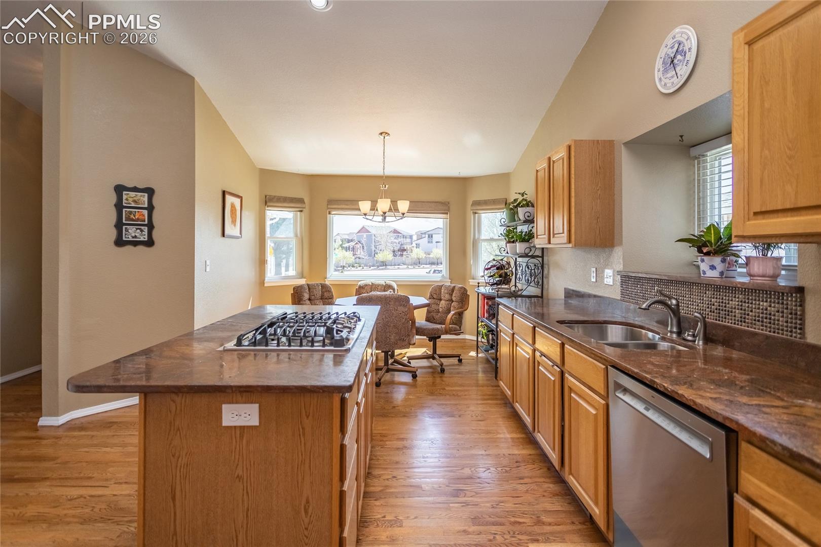 Photo 10 of 1250 Bison Ridge Drive, Colorado Springs