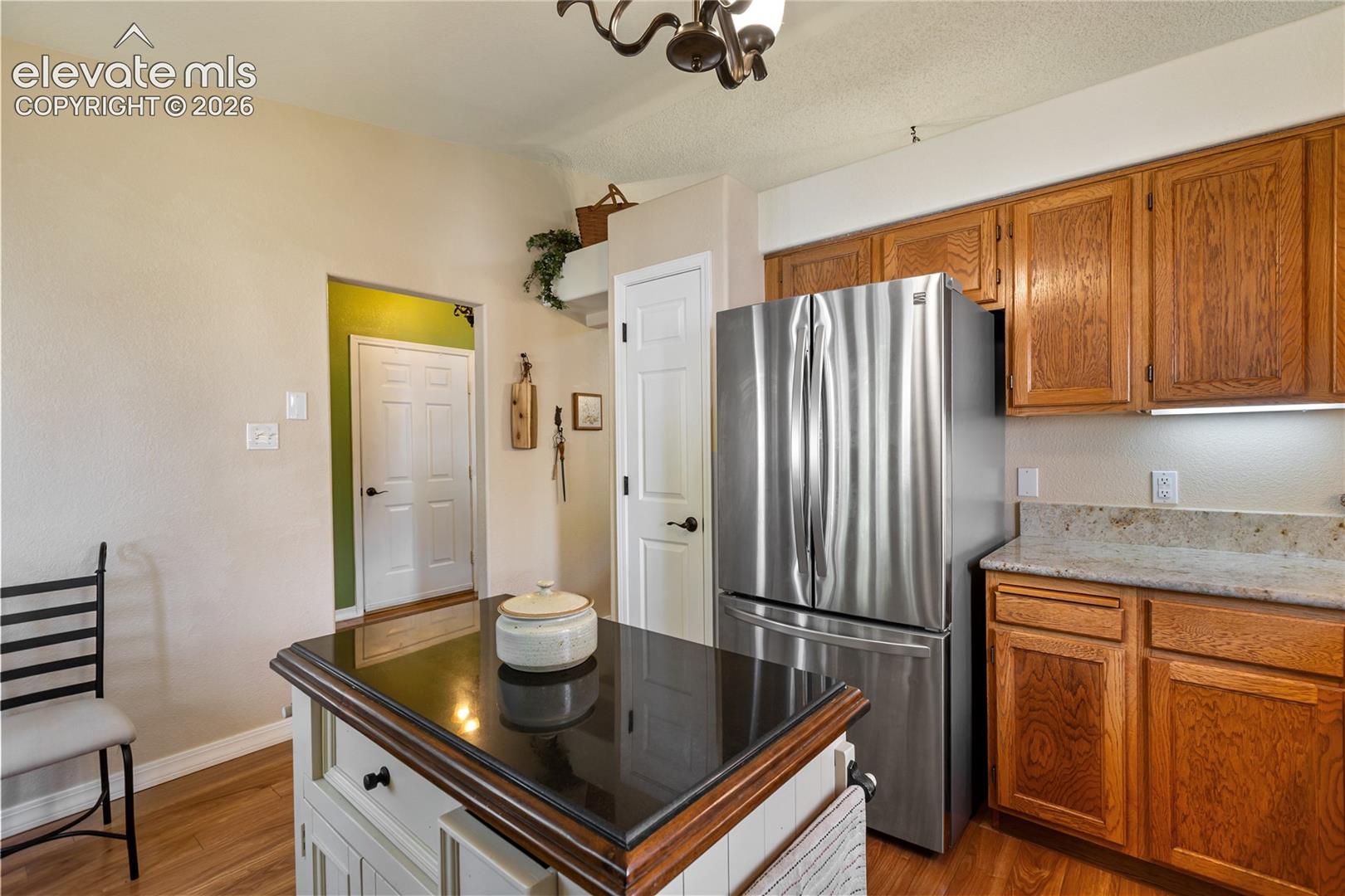 The kitchen also features a pantry. 