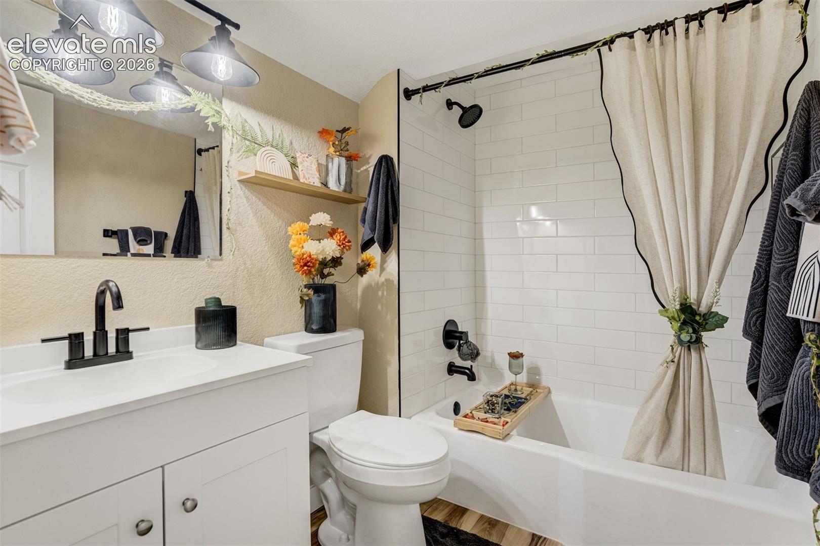 Basement full bath 