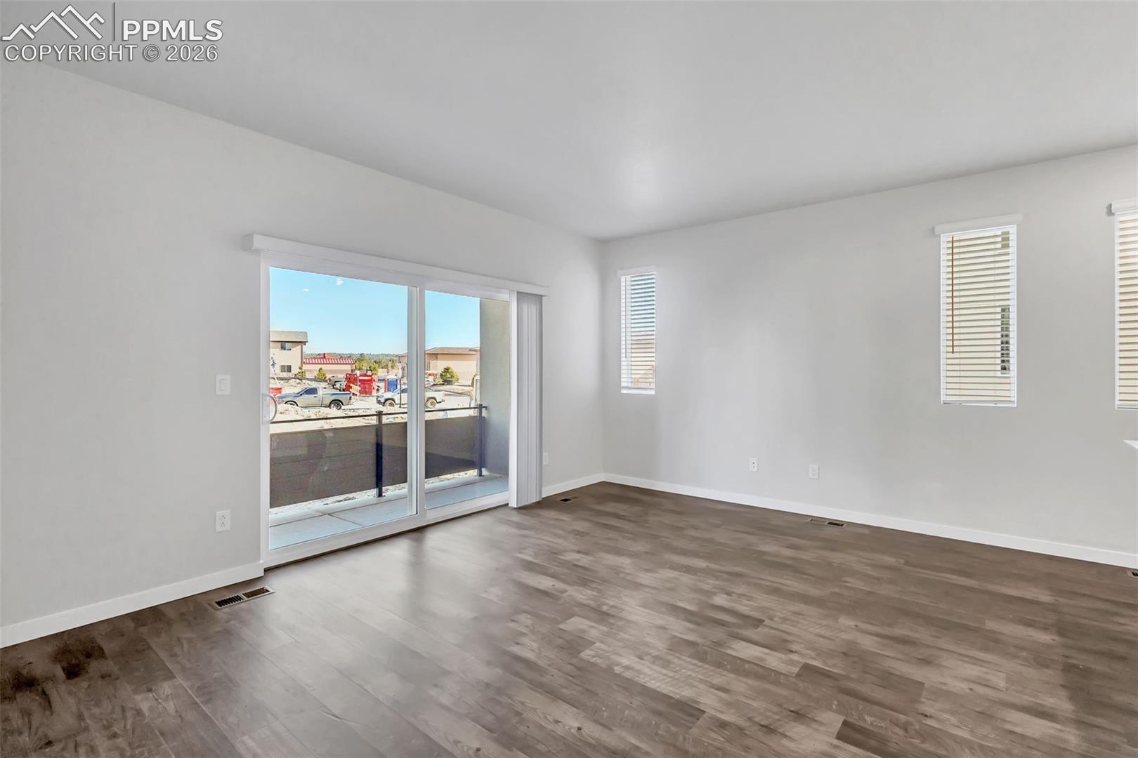 Lower level unit