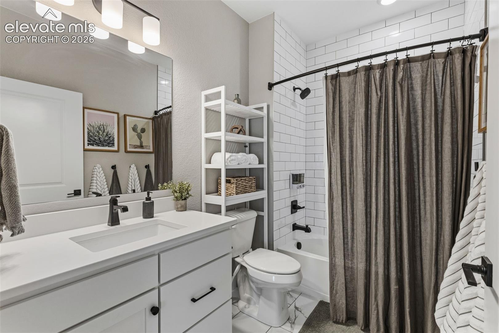 Full bath on the main