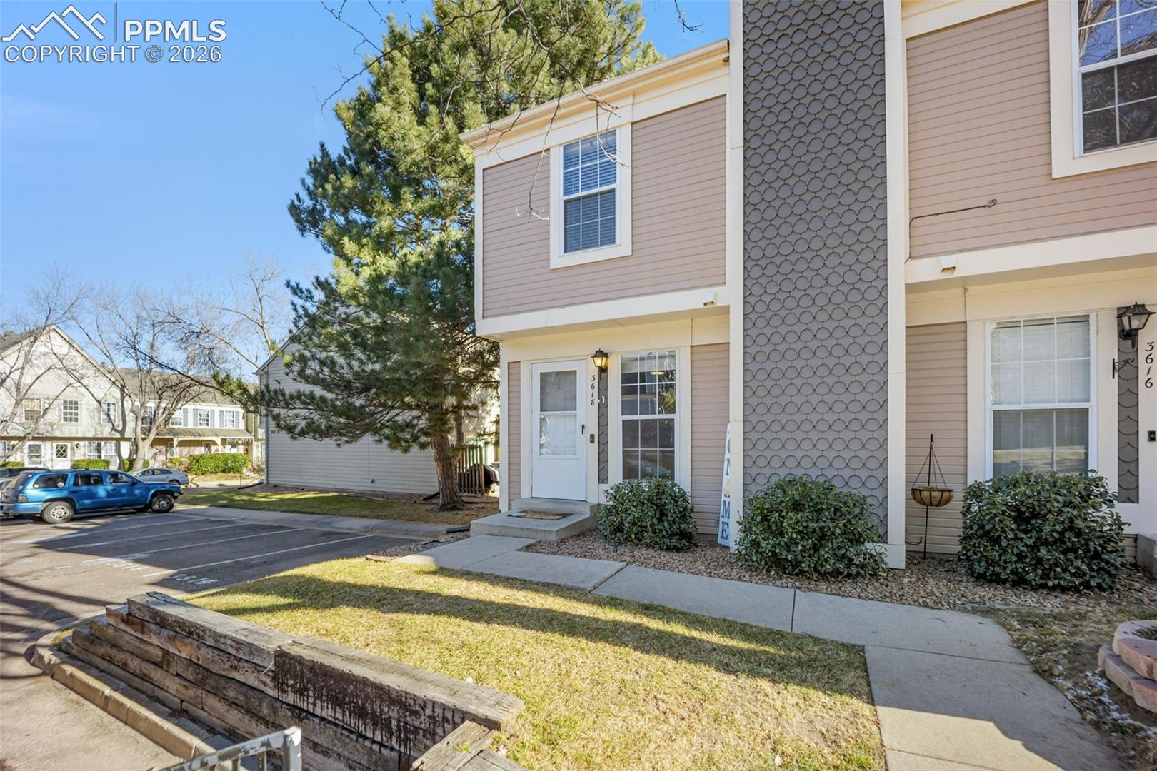 3618 Queen Anne Way, Colorado Springs, CO 80917