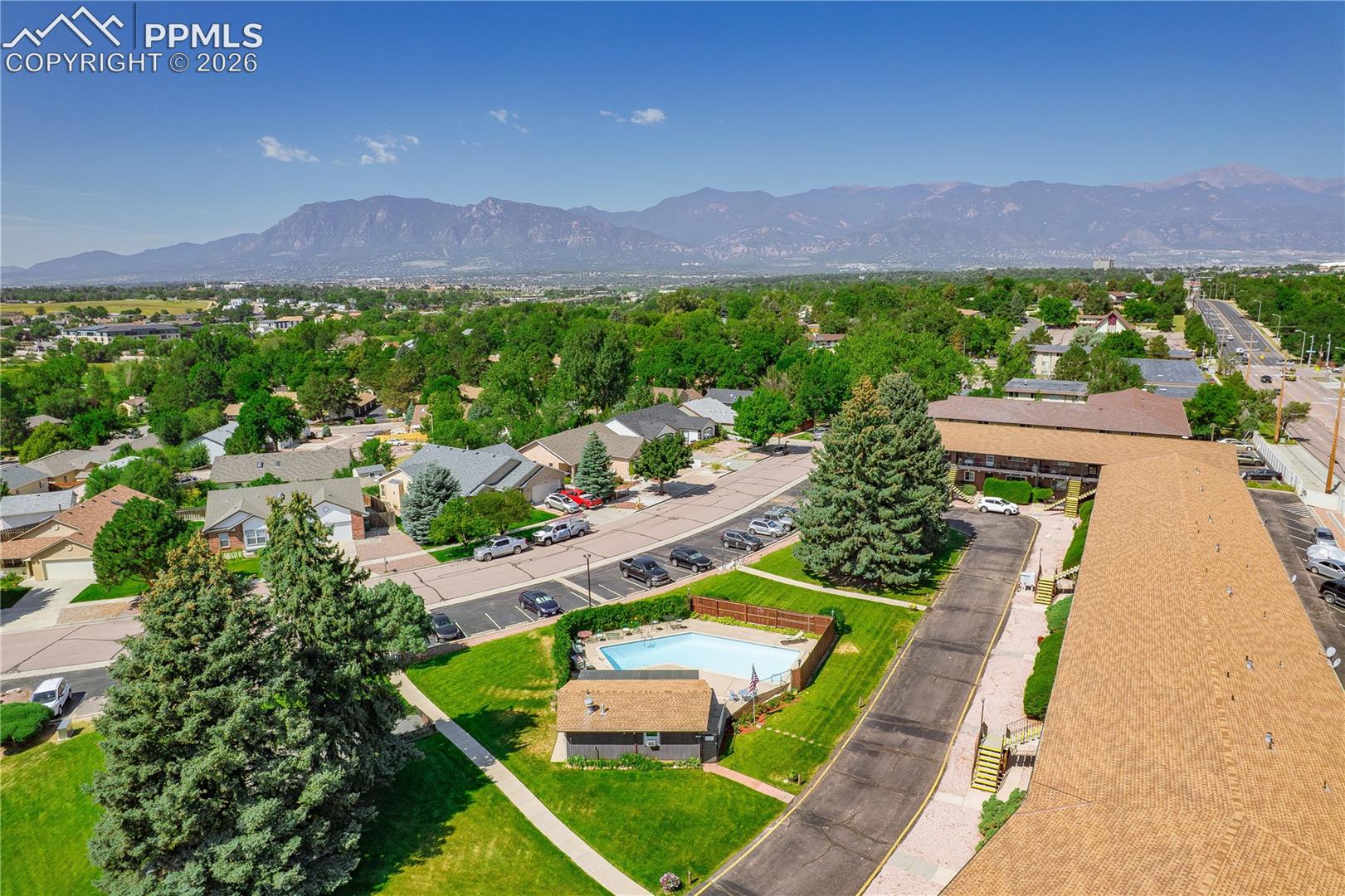 Photo 10 of 434 Valley Hi Circle #B6, Colorado Springs