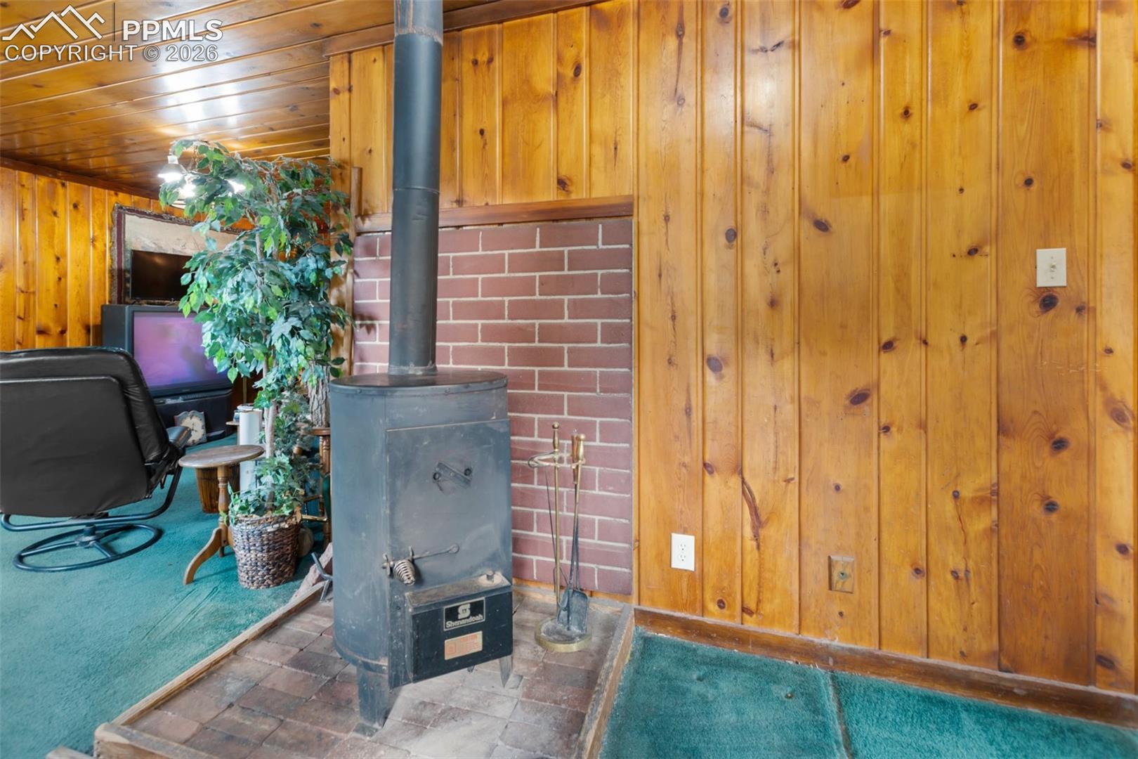 8150 W Highway 24, Cascade, CO 80809