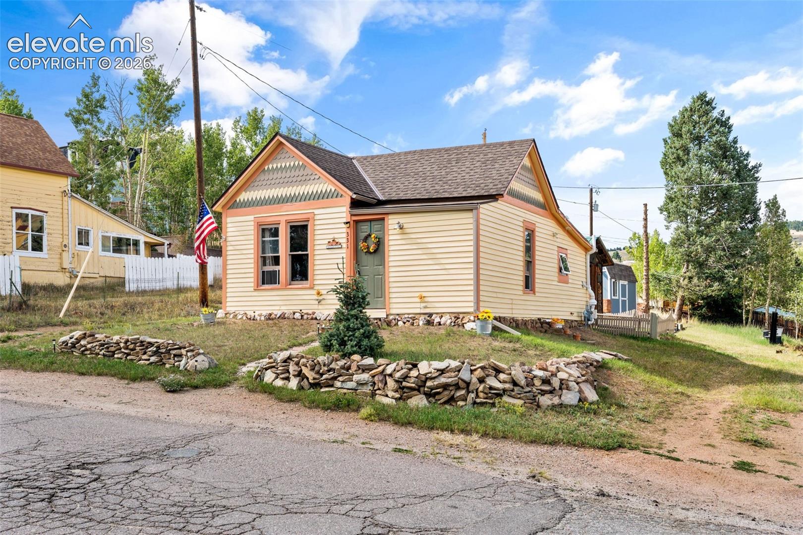 Photo 2 of 331 E Golden Avenue, Cripple Creek