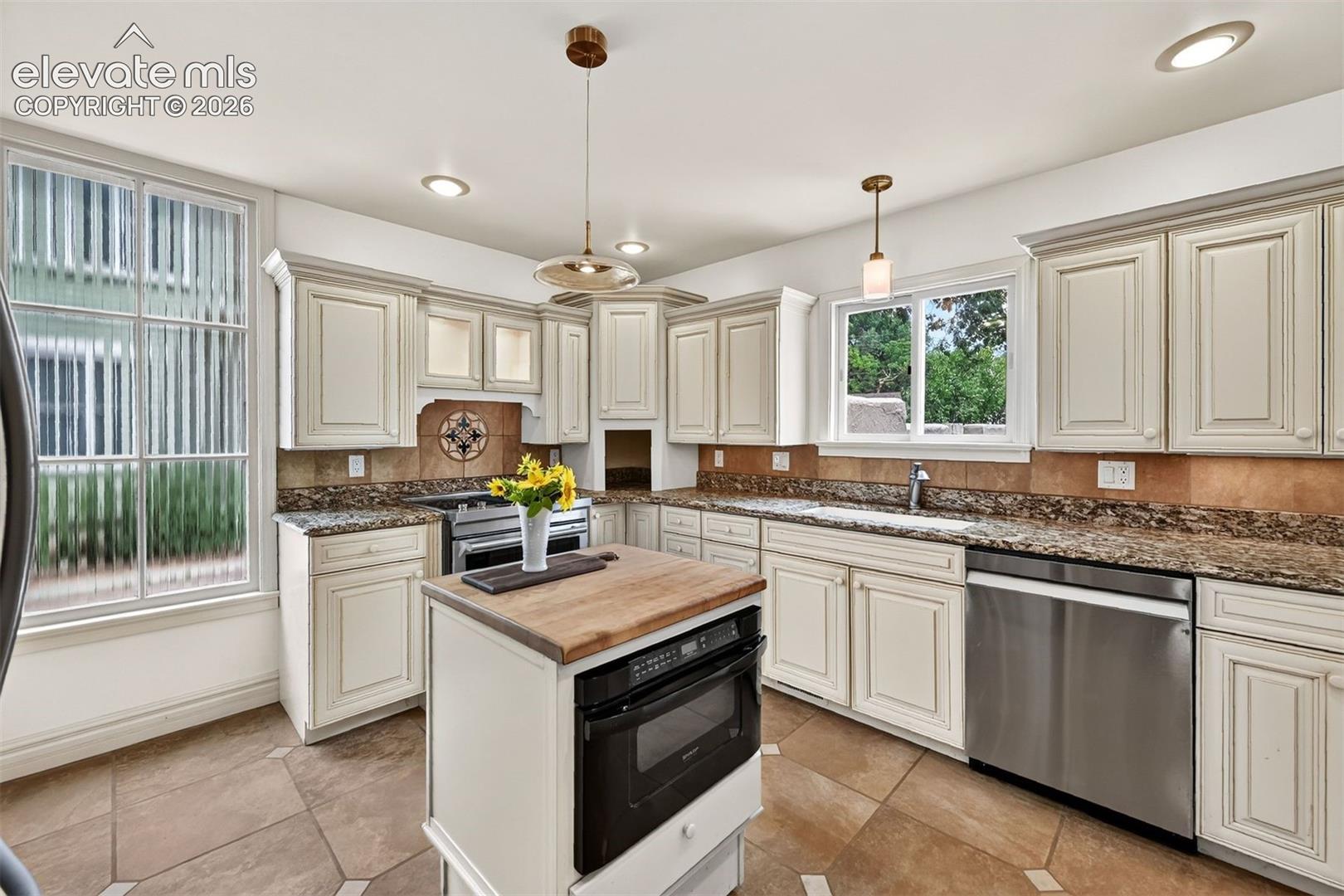 Photo 17 of 1623 N Weber Street, Colorado Springs