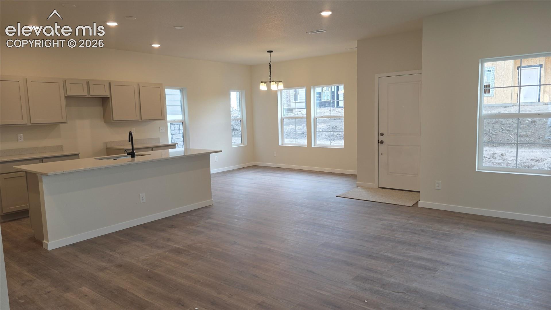 5340 Hodges Grove — photo 3