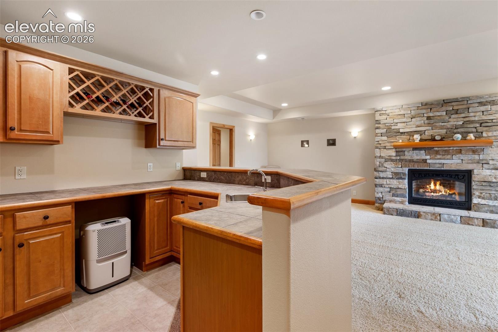 Wet bar.