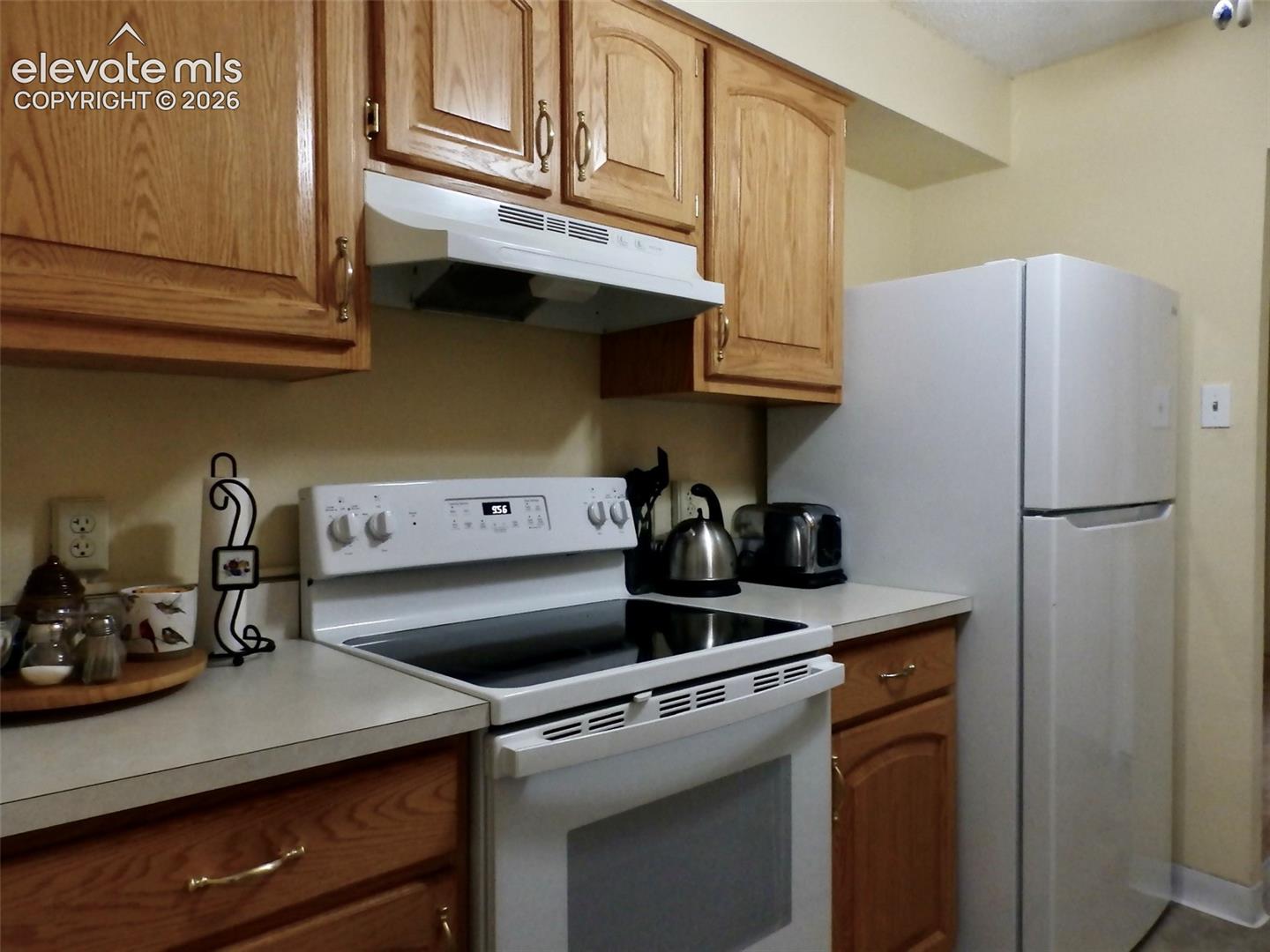 Photo 6 of 411 Lakewood Circle #C406, Colorado Springs