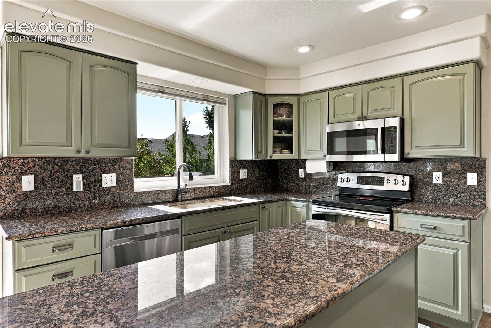 Photo 14 of 1171 Vista Oaks Drive, Colorado Springs