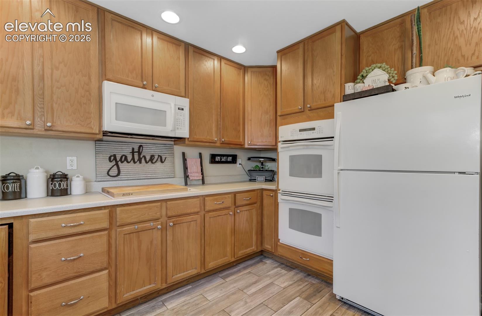 Photo 9 of 4323 Round Hill Drive, Colorado Springs