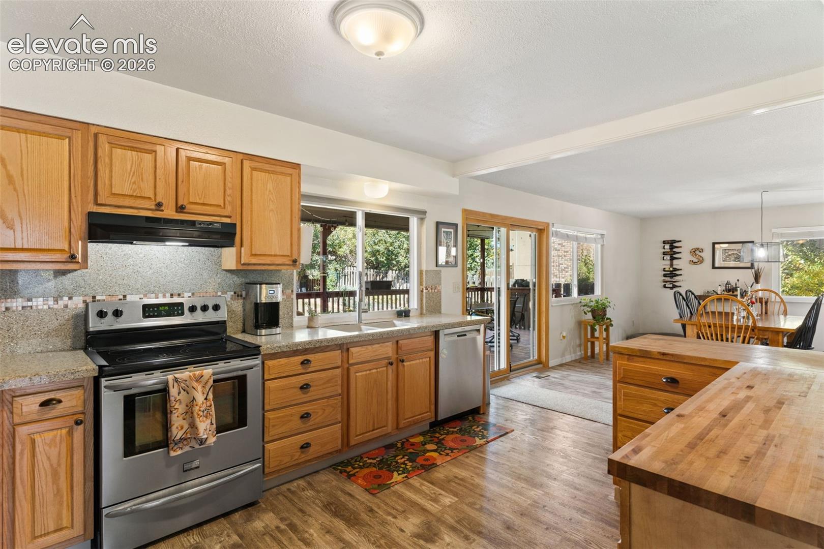 Photo 10 of 460 Red Cliff Terrace, Colorado Springs