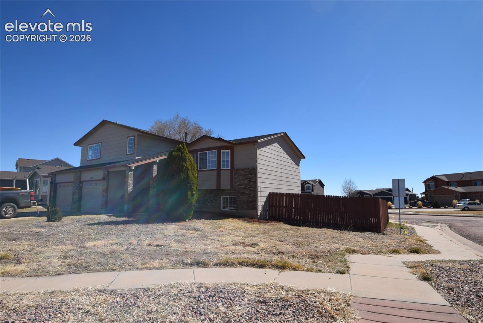 8105 Sedgewick Dr, Colorado Springs, CO 80925