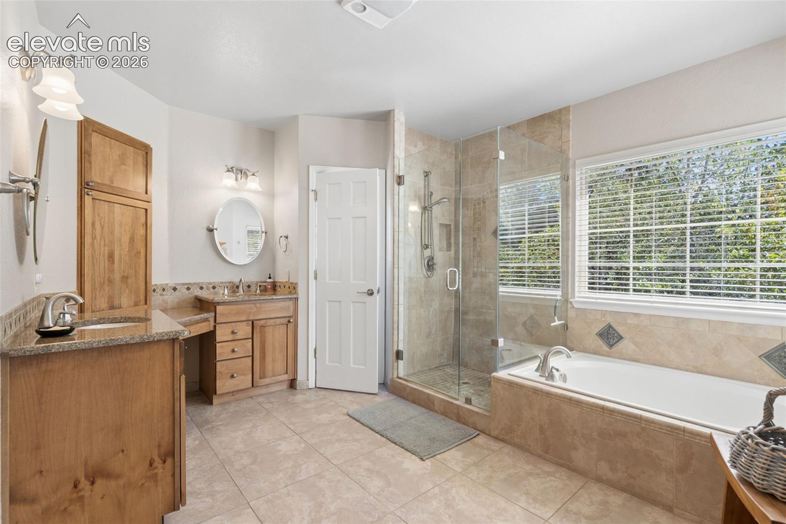 Photo 23 of 5830 Broadmoor Bluffs Drive, Colorado Springs