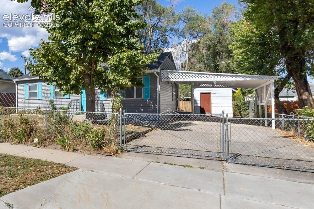 Photo 6 of 410 Lynn Avenue, Colorado Springs