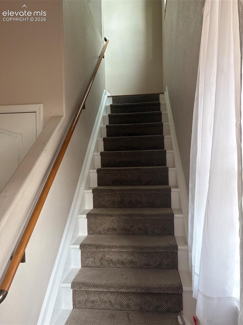 Entry to the unit 