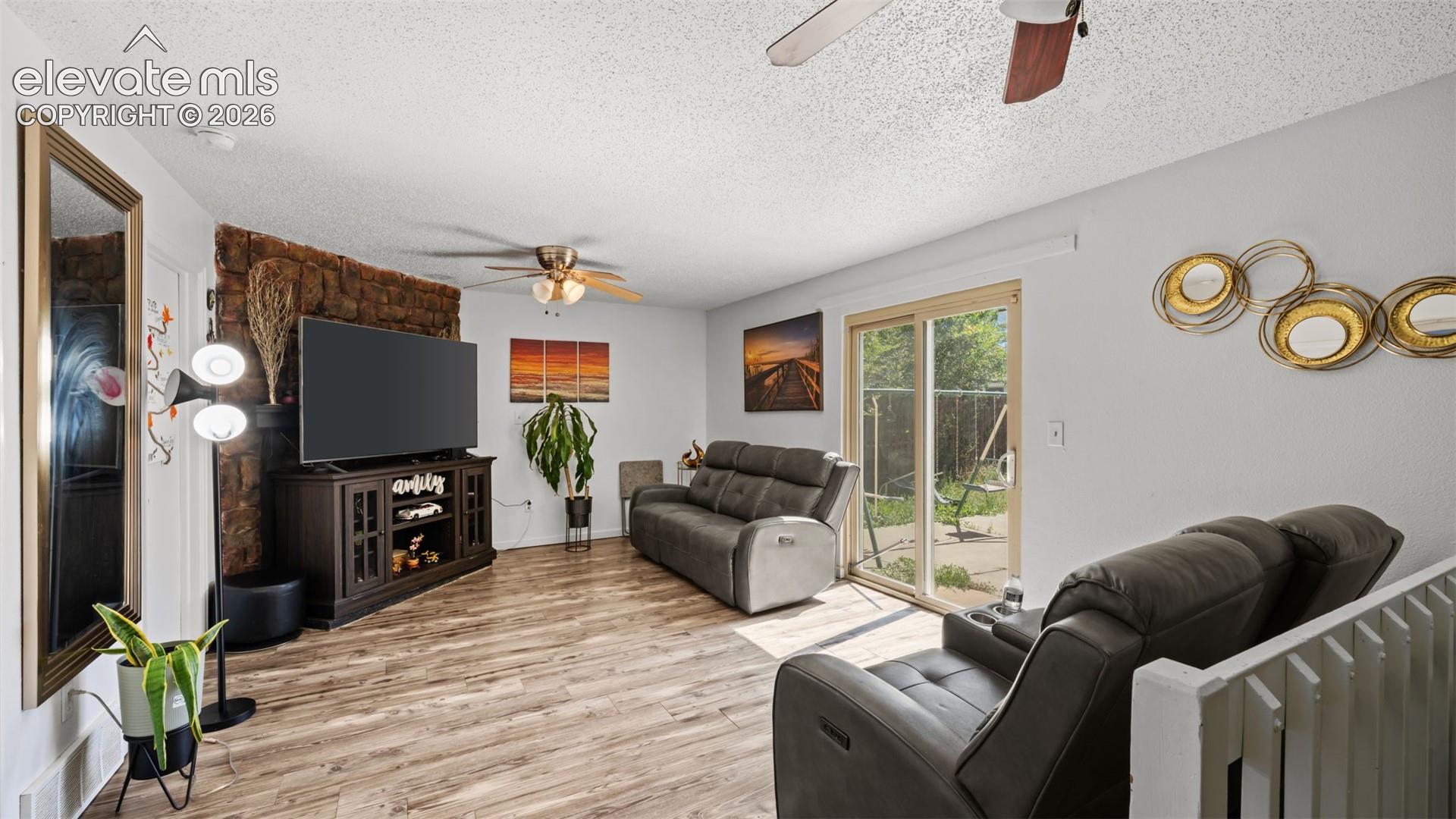 Photo 11 of 3433 Hunterwood Drive, Colorado Springs