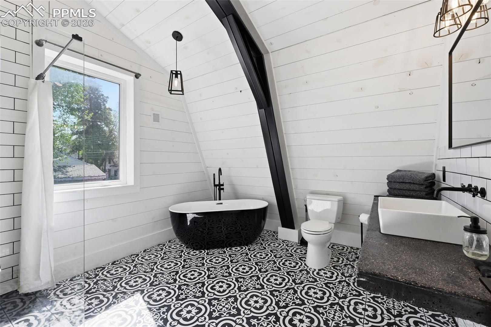 Apartment Full bathroom. 
