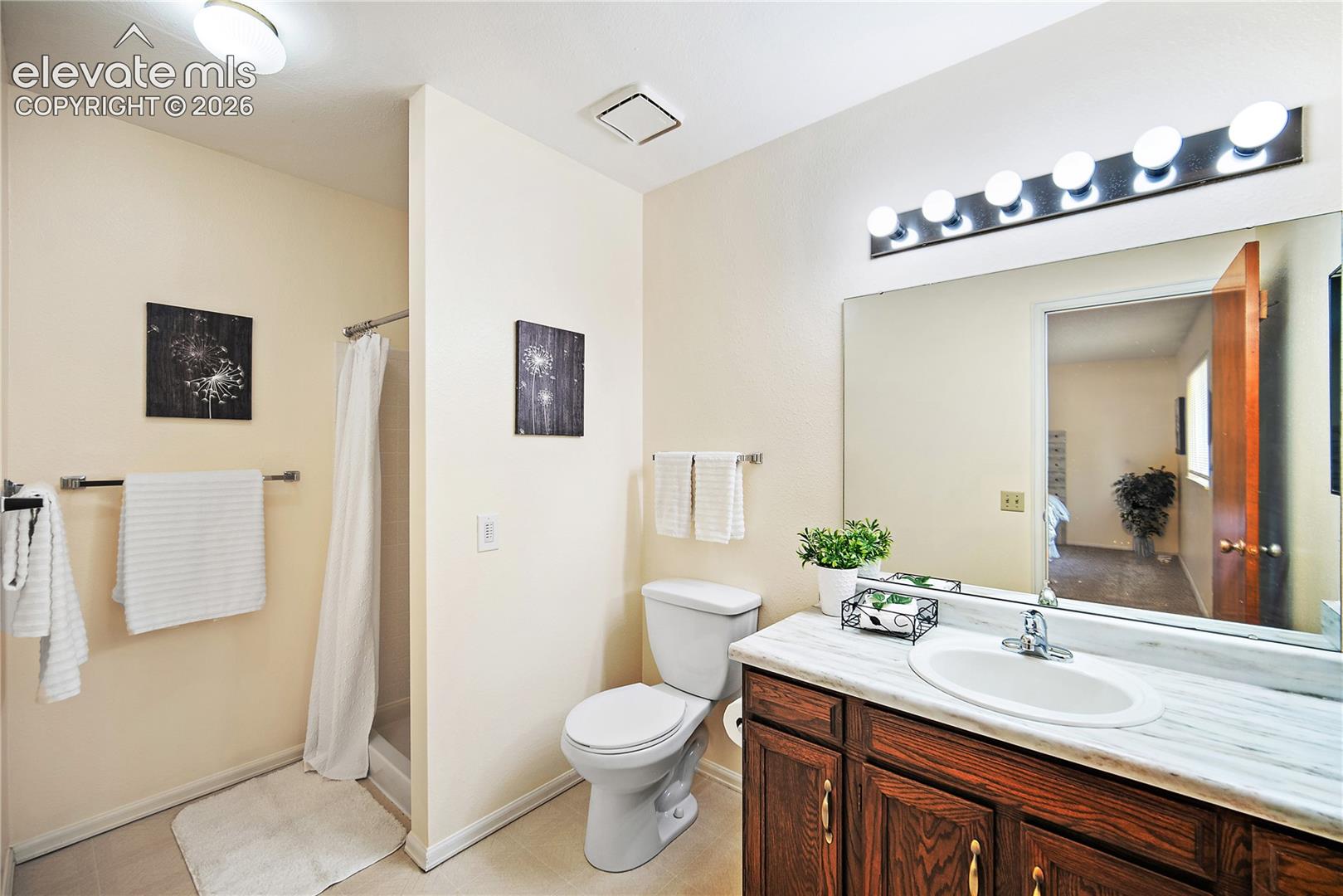Primary 3/4 bath