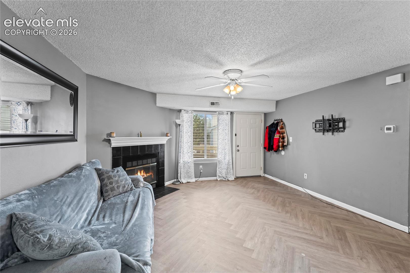 4323 Hawks Lookout Ln, Colorado Springs, CO 80916
