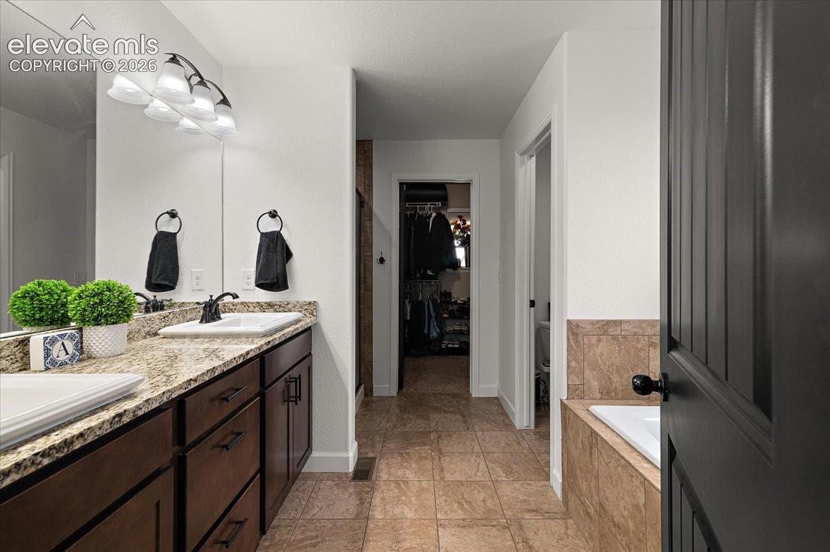 Photo 15 of 7502 Peachleaf Drive, Colorado Springs