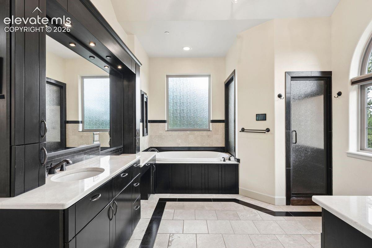 Photo 12 of 4455 Foxchase Way, Colorado Springs